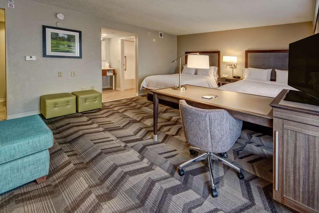 Hampton Inn & Suites Clermont Room photo